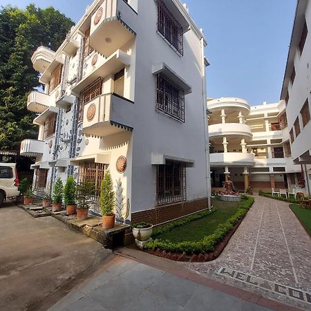 Hotel Kolam Shānti Niketan Екстериор снимка