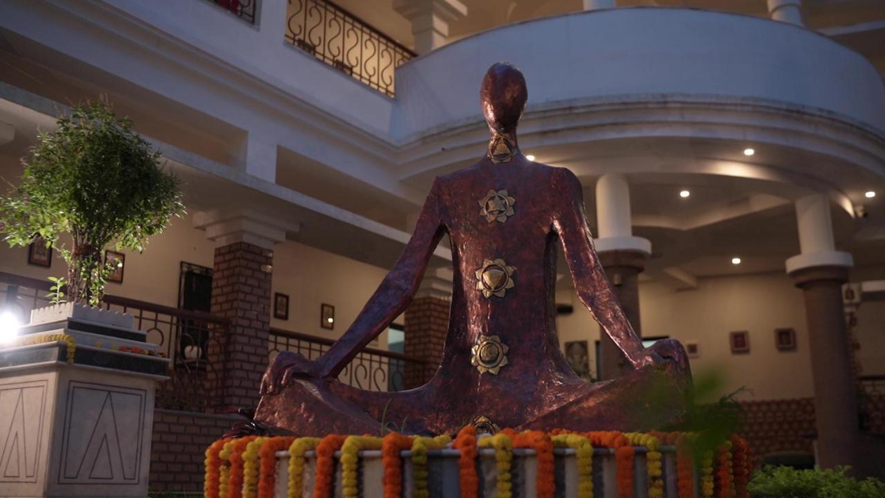 Hotel Kolam Shānti Niketan Екстериор снимка