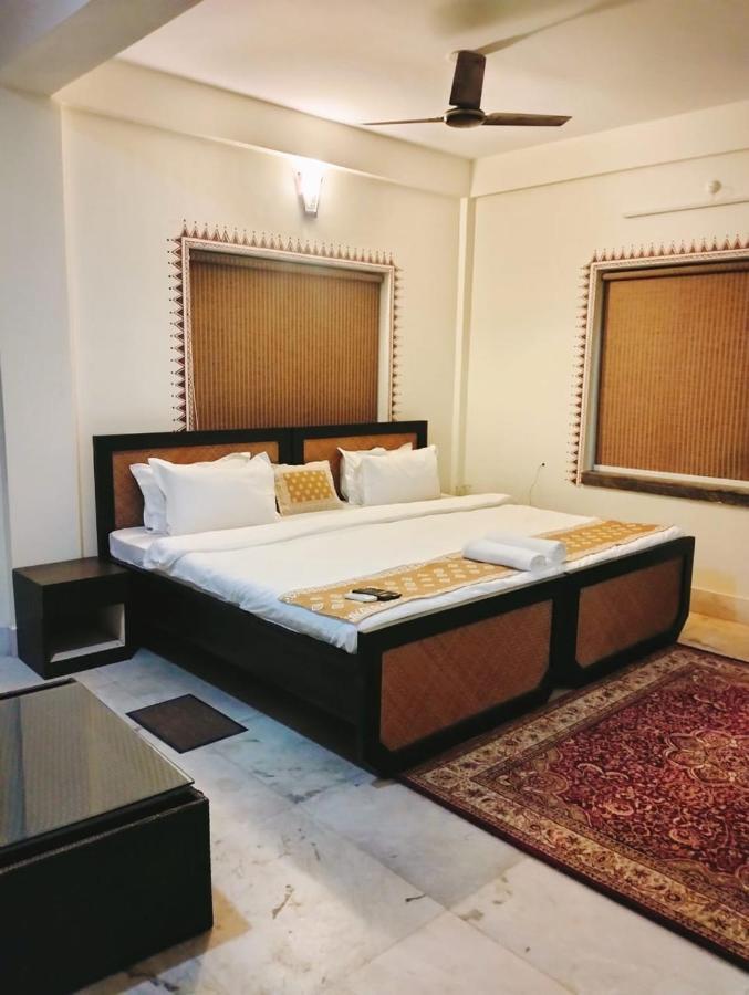 Hotel Kolam Shānti Niketan Екстериор снимка