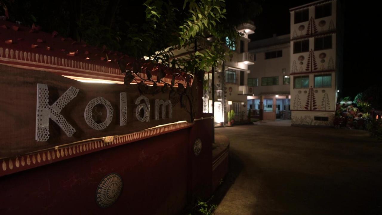 Hotel Kolam Shānti Niketan Екстериор снимка