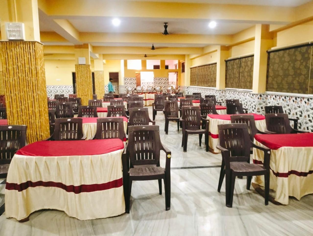 Hotel Kolam Shānti Niketan Екстериор снимка